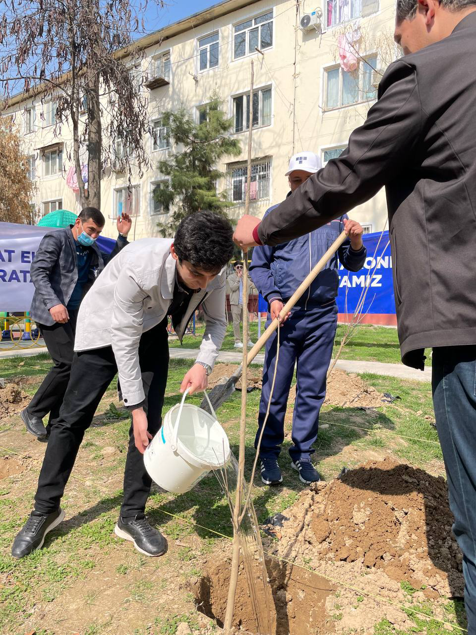 🌿 "Yashil makon" aksiyasi doirasidagi navbatdagi ekologik tadbir bo'lib o'tdi! 🌱 4