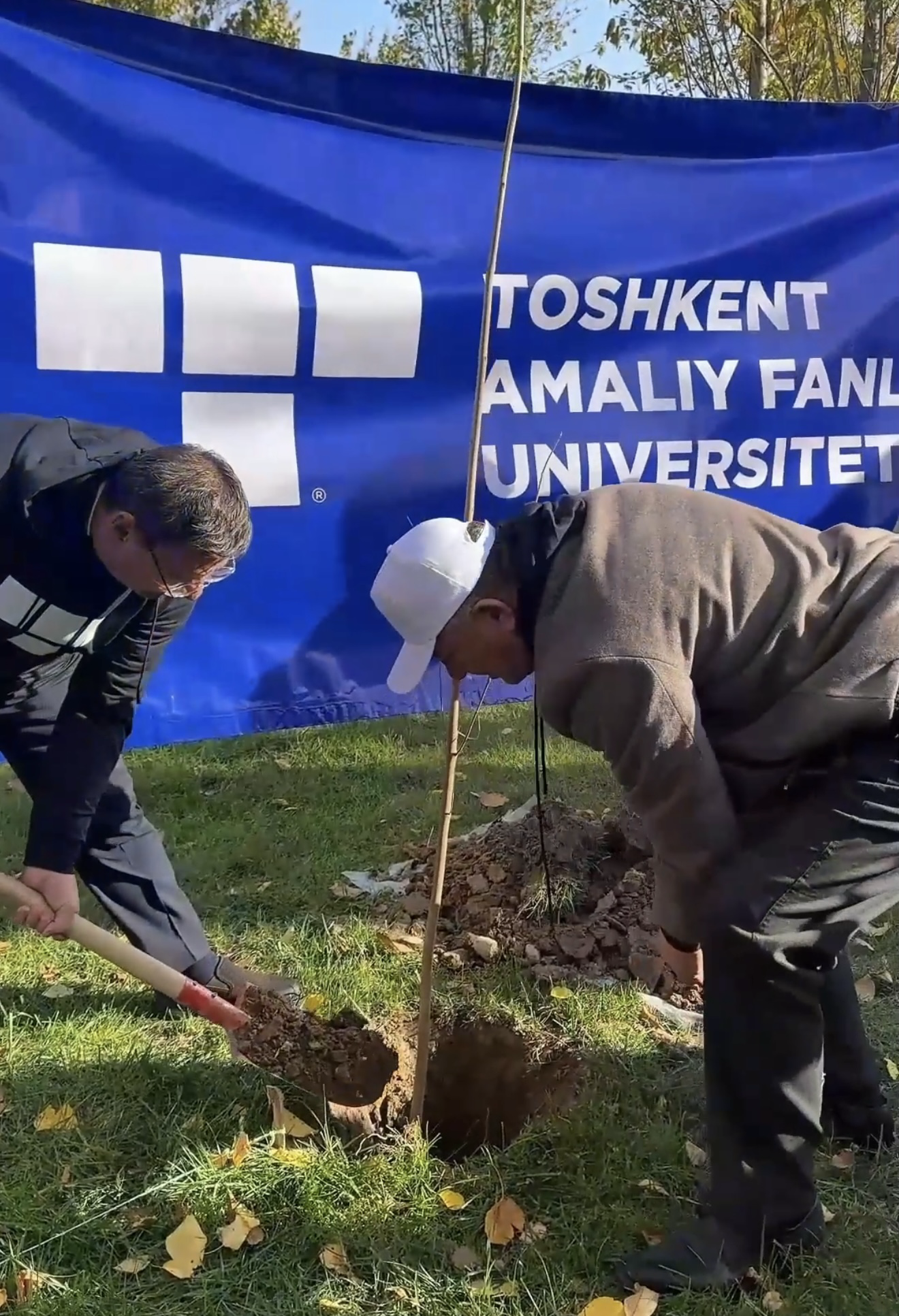 🌿 "Yashil makon" loyihasida Toshkent Amaliy Fanlar Universiteti jamoasi va talabalari. 3
